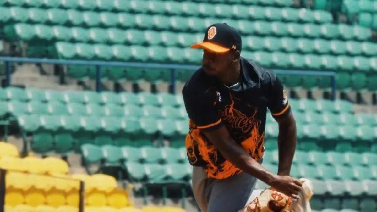 Esperan un lanzafuego para reforzar a Pericos de Puebla en 2026