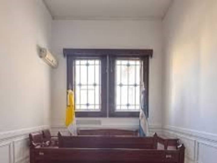 En medio de una incipiente polémica, un oratorio en el Senado tuvo una vida fugaz