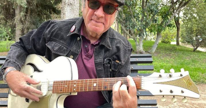 El libro que todo amante de la música de Granada tiene que leer: Juan Jesús García resume 40 años y 5.000 protagonistas