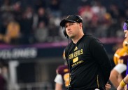 Kenny Dillingham Sends 7-word Message as ASU Starter to Enter Transfer Portal Amid Sam Leavitt Future Update Kenny Dillingham’s 2025 season didn’t meet expectations, and the program is already facing 