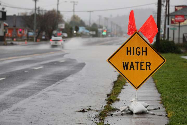 Back-to-back atmospheric rivers trigger flood watch, landslide concerns in NW Oregon