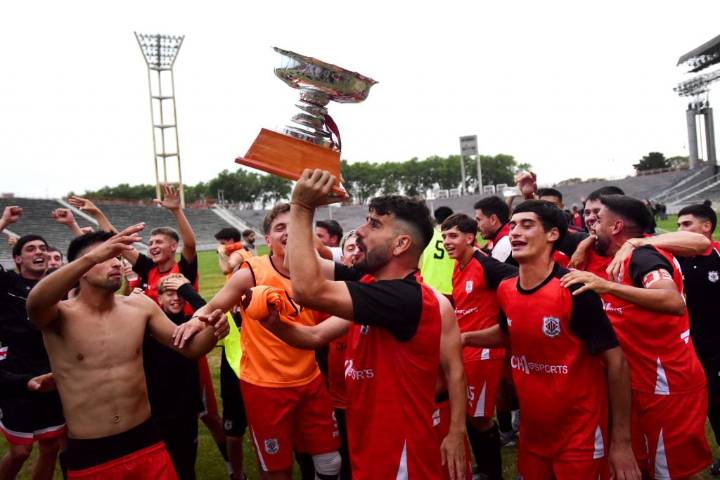 Las 16 coronas de Quilmes, los 17 años de espera y un sobreviviente