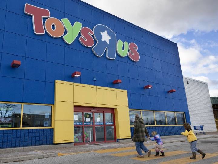 Toys R Us to shut down all but one of its remaining stores in Quebec