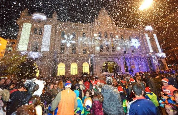 Sindicatos de Policía ven "insuficientes" los agentes previstos por Santander para el alumbrado navideño
