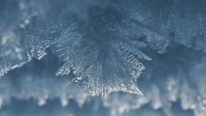 The World's Largest Ice Desert Surprisingly Lacks Ice in One Key Place