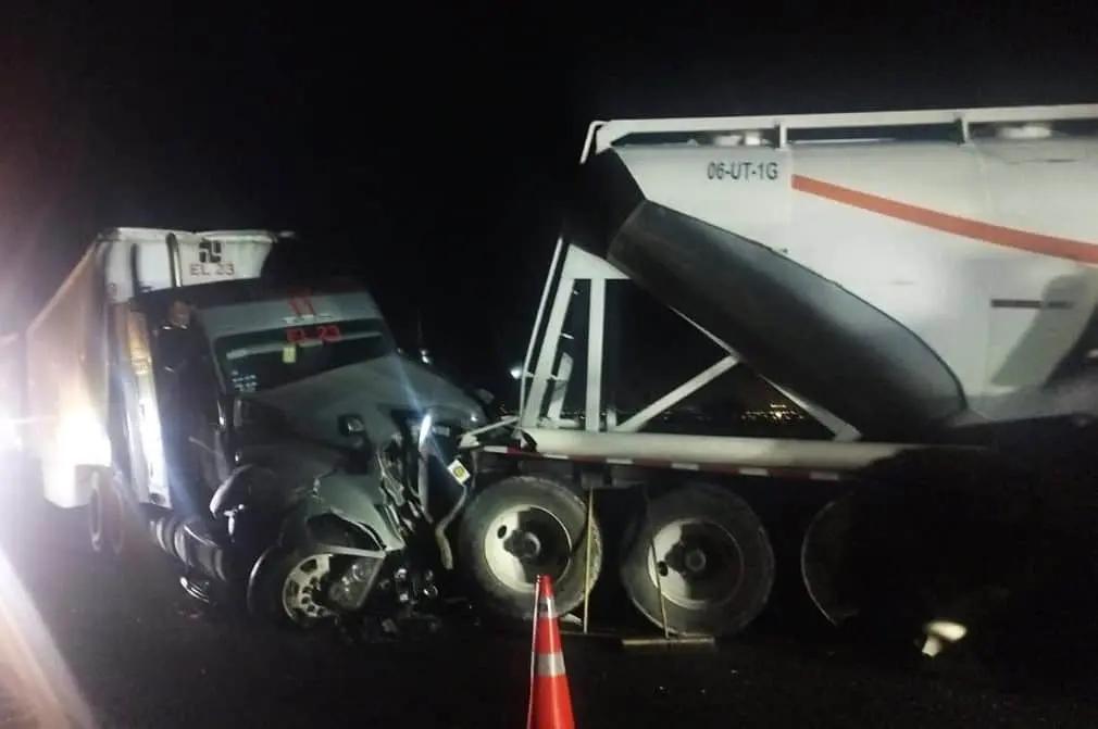 Fotos | Chocan tráileres en Libramiento Oriente