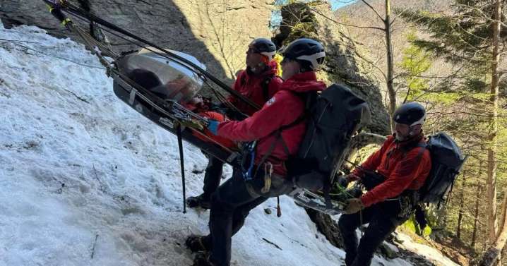 Stowe Mountain Rescue warns about backcountry skiing TikTok trend