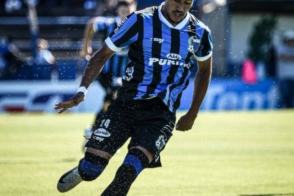 El presidente de Liverpool se plantó con River por Kevin Amaro e impactó