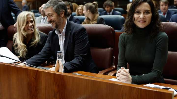 Madrid critica a un “Gobierno sin vergüenza” por el ‘cupo catalán’ y presenta su mayor presupuesto social