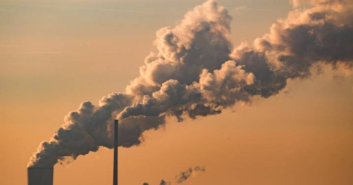 2025 on track to tie for second hottest year on record, EU monitor says