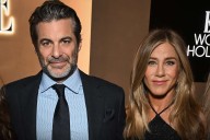 Jennifer Aniston Planning Holiday Trip with Boyfriend Jim Curtis (Exclusive Source)