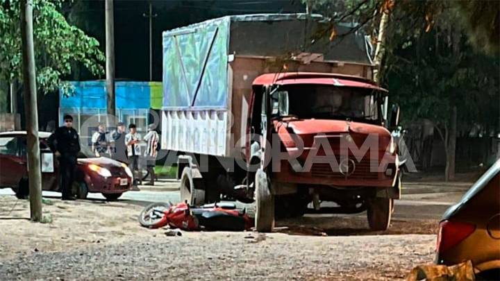 Un joven quedó gravemente herido luego de ser embestido por un camión municipal…