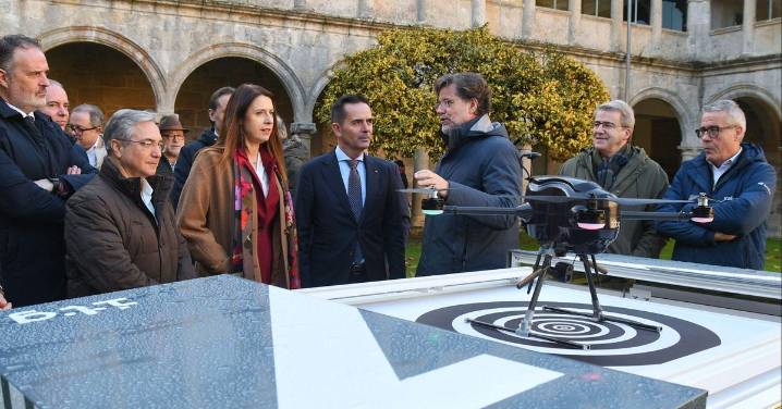 Los drones refuerzan la lucha contra los incendios en Galicia