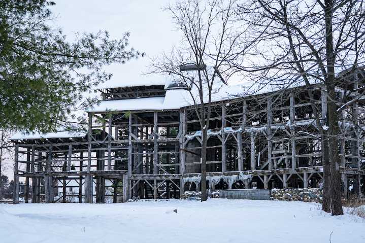 Kentwood approves demolition of 11-year ‘eyesore’ property