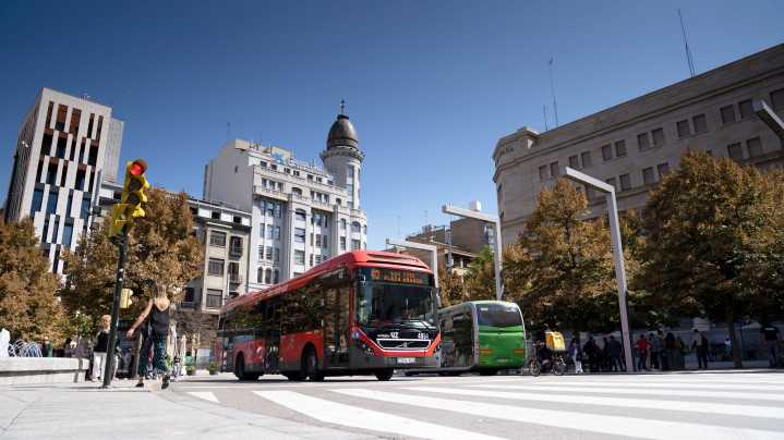 Cambio radical e inesperado del tiempo en Zaragoza: ni lluvias ni viento 'huracán'