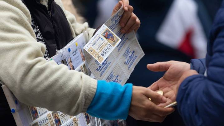 Confirmado por la Ley de Loterías: estos son los albaceteños que tienen prohibido comprar décimos de Navidad