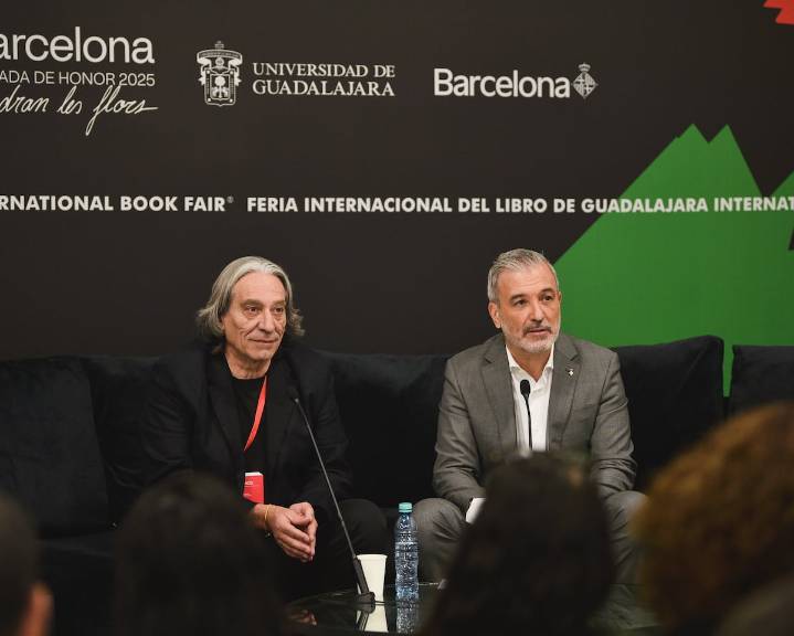 Escritores en lengua catalana piden al Ayuntamiento la retirada de la nueva beca para autores latinoamericanos
