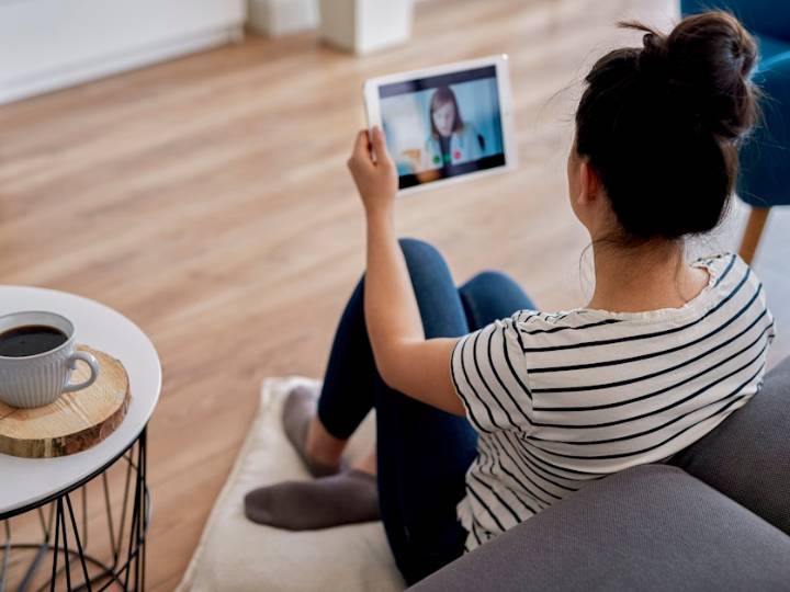 Your glitchy video calls may make people mistrust you
