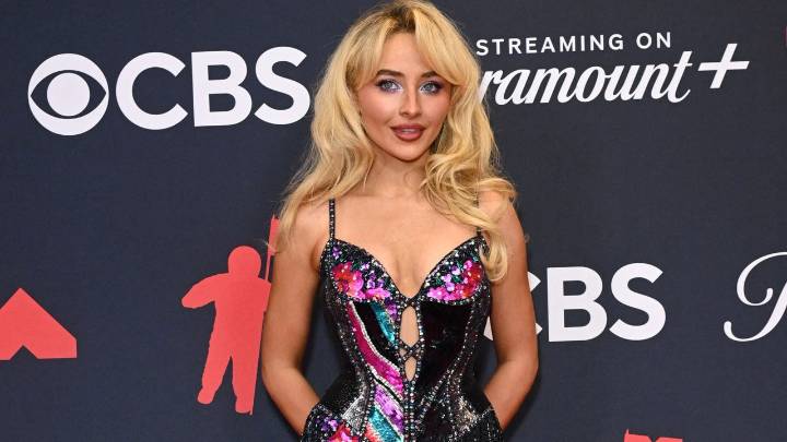 Cantante Sabrina Carpenter tachó de “repugnante” que la Casa Blanca use su música para promover las redadas migratorias