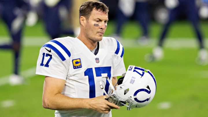 Fading Super Bowl contenders turn to 'retired' 44-year-old grandad without a start in five years