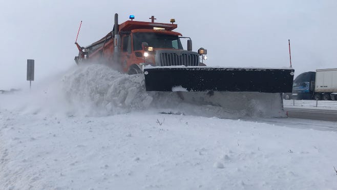 Snow, wind expected to make mountain travel hazardous this weekend