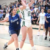 Islander Girls’ Basketball Team Starts The Year 1