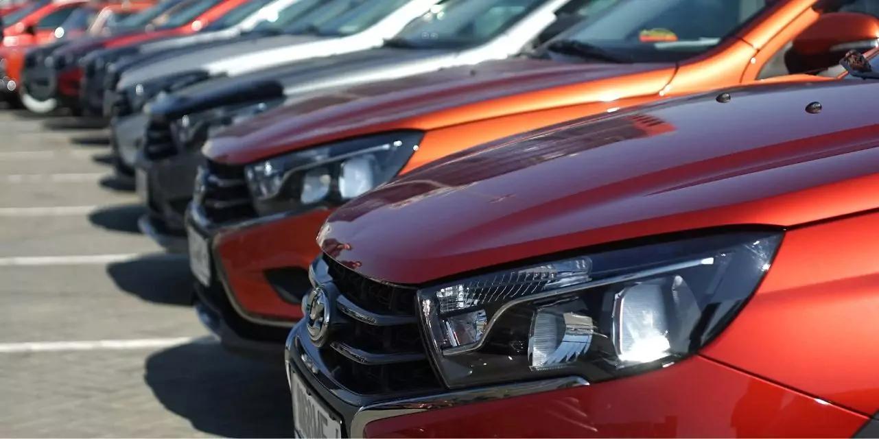 ¿Qué tomar en cuenta antes de comprar un auto seminuevo?