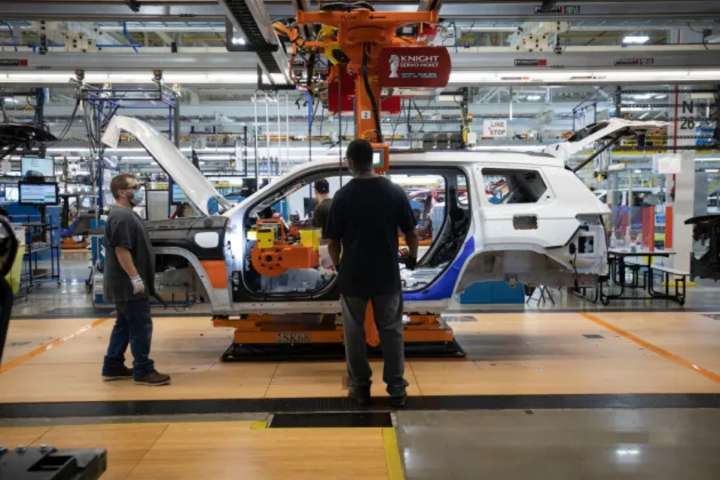 UK manufacturing edges into growth territory for first time in over a year