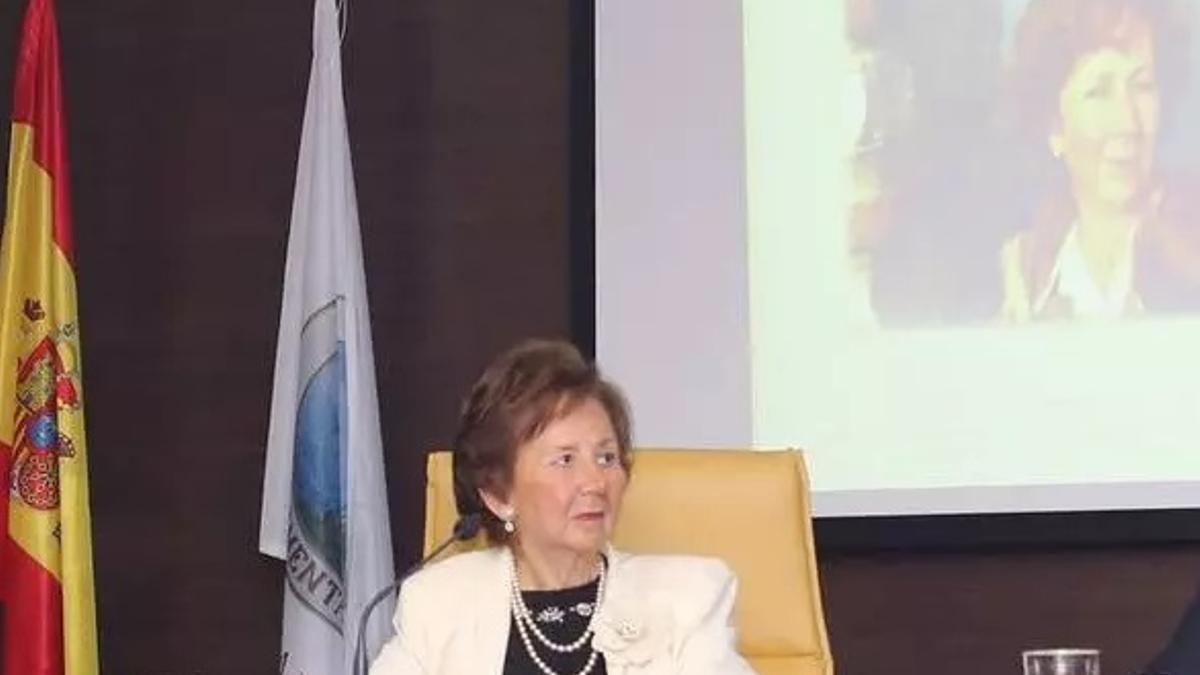 Una placa en su casa natal recordará en Badajoz a María Dolores Gómez