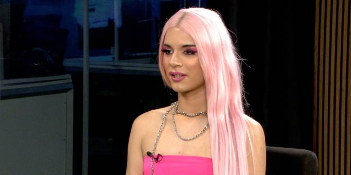 La artista drag La Queen denunció haber sido brutalmente golpeada por su orientación sexual: perdió un diente