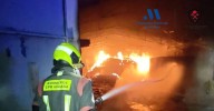 Aparatoso incendio en unas antiguas caballerizas de Ronda