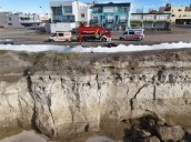 Realizan derrumbes programados en los acantilados de Las Grutas