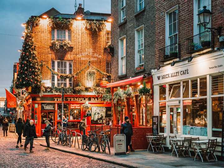 I moved from the US to Spain. Instead of going home for Christmas, I ditched my family for my dream trip to Ireland.