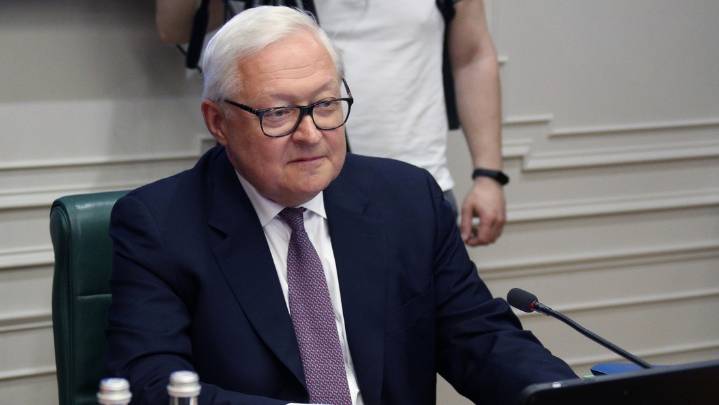 Vicecanciller ruso insta a EE. UU. a abstenerse de acciones militares contra Nicolás Maduro