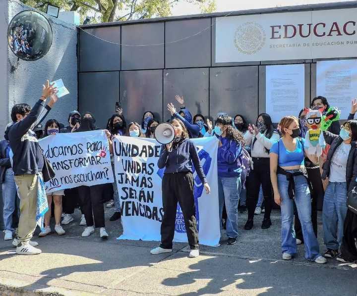 Estudiantes de la UPN rechazan versión de diálogo y exigen destitución de la rectora
