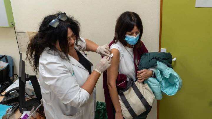 Cómo vacunarse de la gripe en Zaragoza sin cita previa este sábado