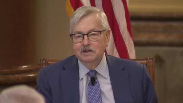 IOWA AWARD: After decades of leadership, Terry Branstad receives state's top honor