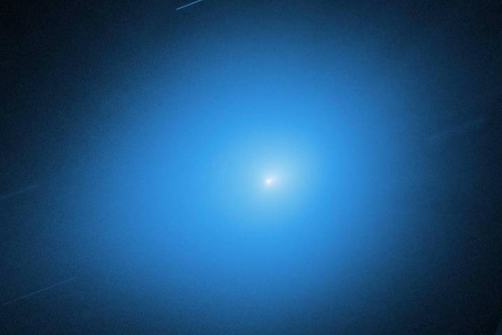 El cometa 3I/ATLAS sigue activo y astrónomos confirman que emite pulsos cada 16 horas