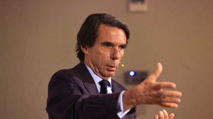 Aznar apela a la "mayoría responsable" para construir un espacio de centralidad en torno al PP