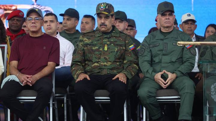 Pese a advertencia de Trump por el espacio aéreo, el régimen de Maduro anunció que iba a investigar el bombardeo de narcolanchas en el Caribe