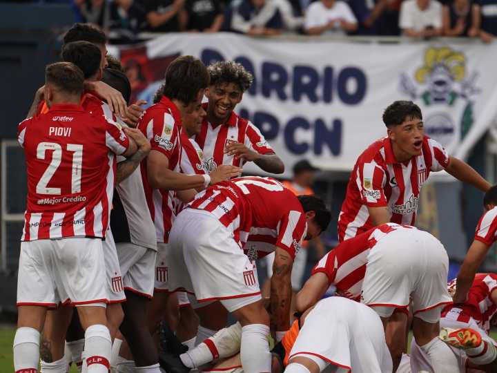 Estudiantes le ganó el "Partido del Siglo" a Gimnasia y reeditará un histórico duelo ante Racing en la final del Torneo Clausura