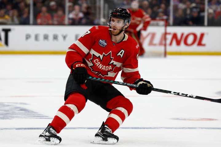 Olympic hockey ice surface might wind up being smaller than NHL rinks: report