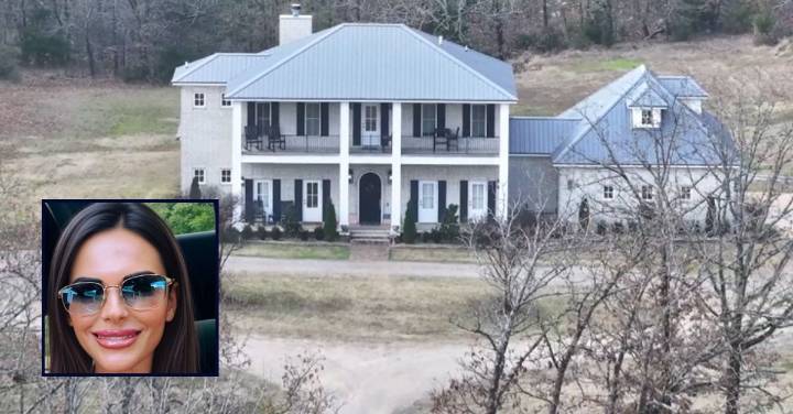 Mother, 2 kids found shot to death as divorce was being finalized from her doctor husband: Cops