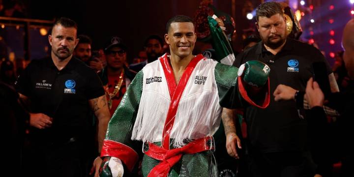 Aseguran que David Benavidez le dará una paliza a Bivol: “Tendrá que actuar como un ‘Canelo ruso’ ”