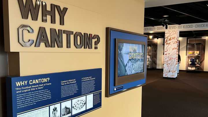 'Saying thank you.' Pro Football HOF exhibit honors Stark legends