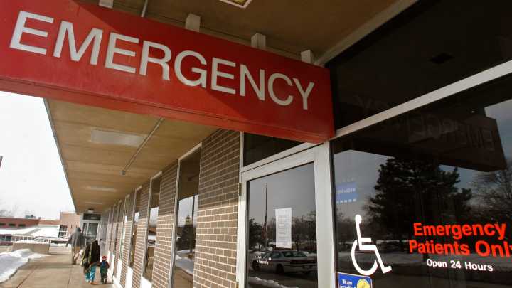 Teenager accidentally shoots himself at Broadlawns Medical Center