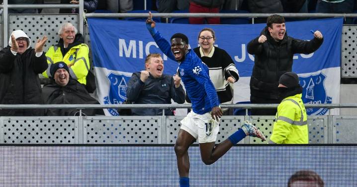 Thierno Barry given warning by former Everton star