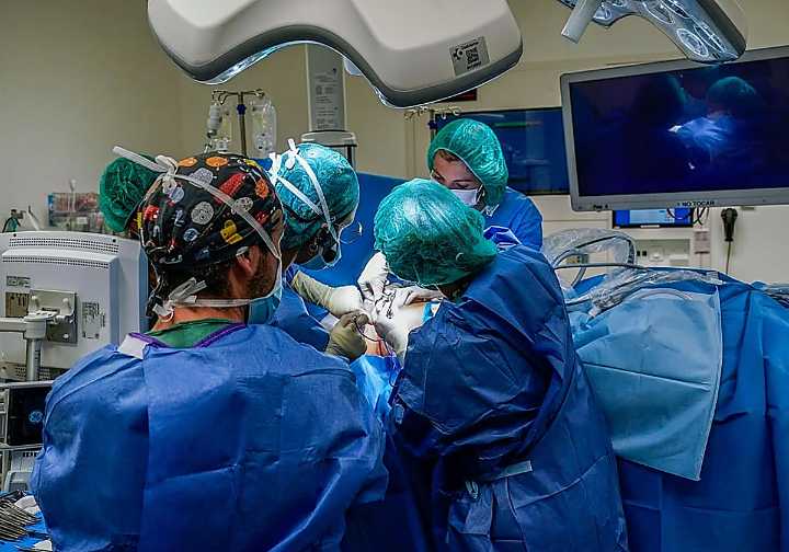 Osakidetza baja a 54 días el tiempo de espera para someterse a una cirugía