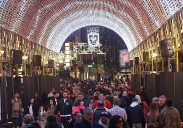 El puente y las luces llenan la Navidad en Oviedo