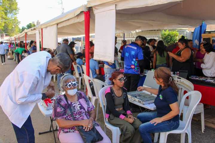¡En el día de su patrona! parroquia Santa Lucía recibió una gran jornada integral de la Alcaldía de Maracaibo